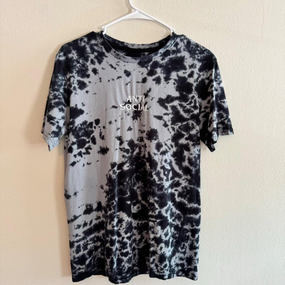 Small Eighty Eight "Anti Social" Embroidered Graphic Bleach Wash Black T Shirt